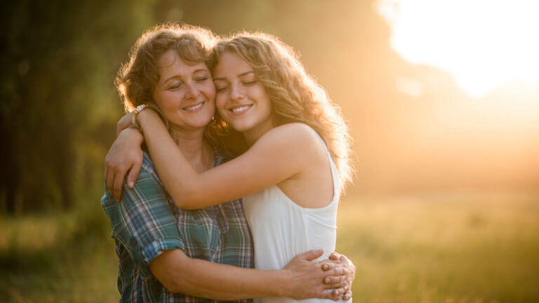 Das Empty-nest-Syndrom kann eine neue Chance für Deine persönliche Entwicklung und Potentialentfaltung sein, wenn Deine Kinder ausziehen.